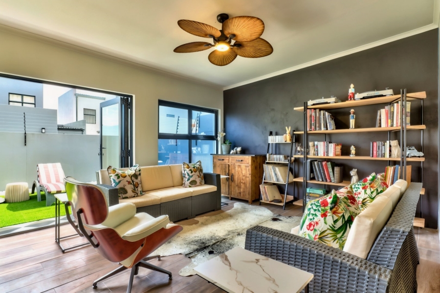 To Let 3 Bedroom Property for Rent in Sandown Western Cape
